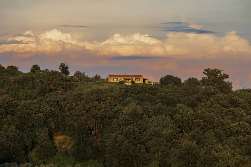 Farmhouse in the Tuscan countryside - Image 1