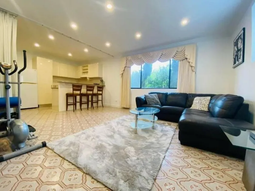 Luxurious Apartment, 9-min from Airport 2BR 2BA  - Image 1