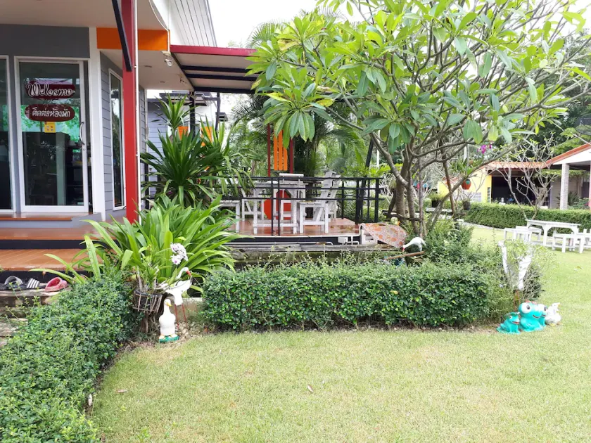 Ban Lek Resort - Image 1