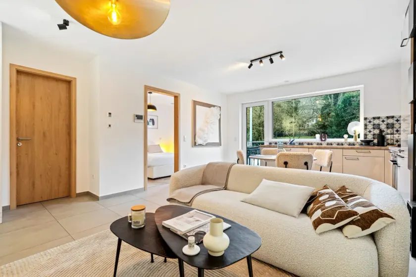 Elegant Comfort Modern Apartment in Limpertsberg - Image 1
