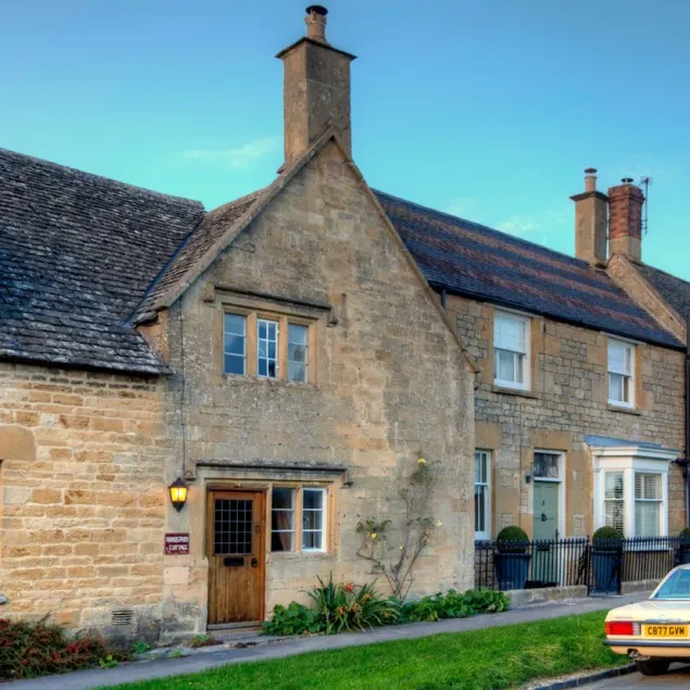 Romantic Holidays For Two In 17th Century Cotswold Cottage - Image 1