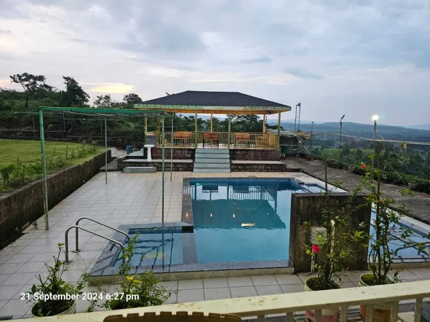 Bison Farm Stay - Image 1