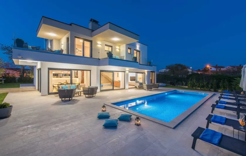Neu gebaute moderne Villa für 8 mit beheiztem Pool - Image 1