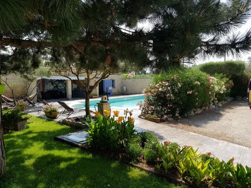 AVIGNON, villa individuelle de 110m2 avec piscine privée, terrain de boule.. - Image 1