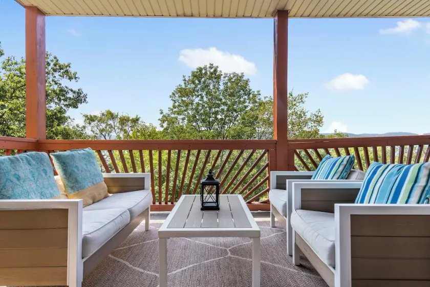 Lakefront and Lake View Condo on Indian Point - Image 1