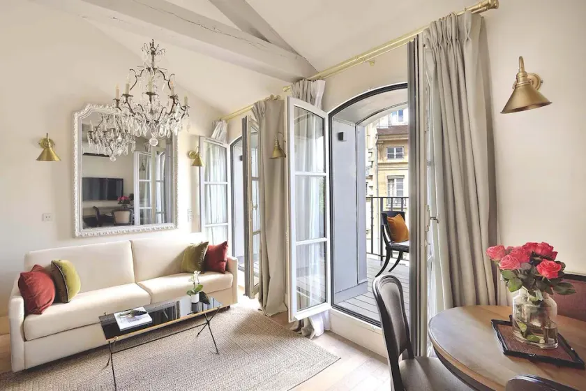 SALG! Perfekt Fantastisk Penthouse til 2-balkon-Ile de la Cite-AC-Wifi-lift-caféer - Image 1