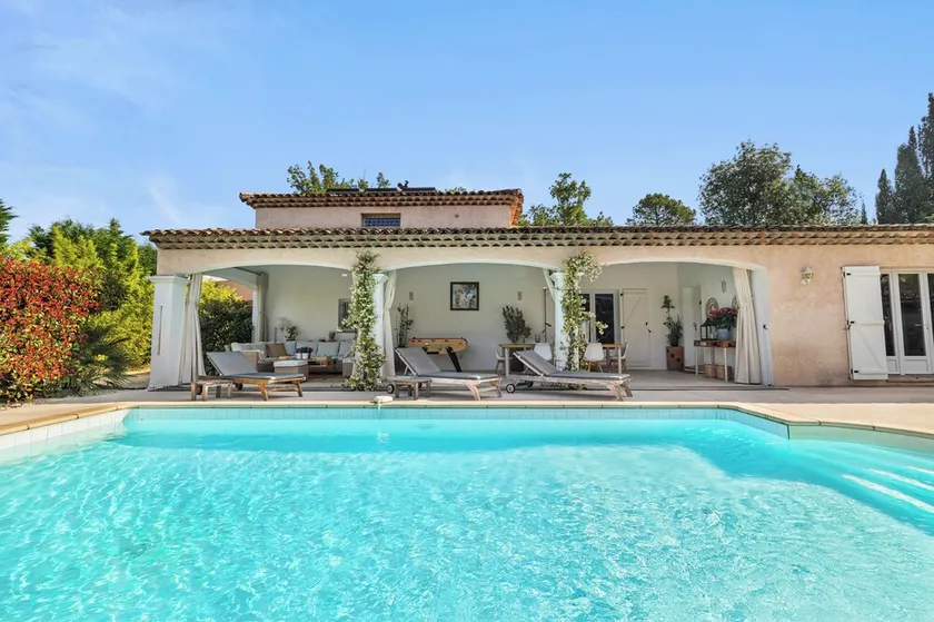 Villa en 3 logements 140m²+60m²+50m² ideale groupe,piscine chauffée, jardin, BBQ - Image 1