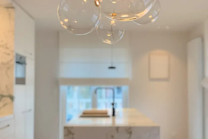 Stunning Redefined! Exquisite, Luxurious Apartment - Image 1