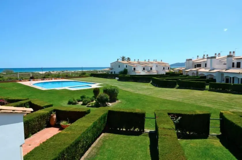 L Estartit: MAISON AVEC PISCINE A 150M DE LA PLAGE IDEALE FAMILLES VUE MER - Image 1