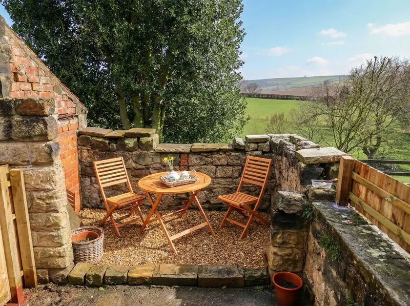 4 Lilac Cottages - Image 1
