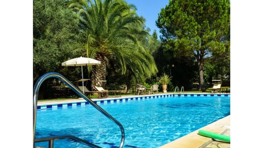 Otranto: SPLENDID Estate med pool och tennisbana. - Image 1