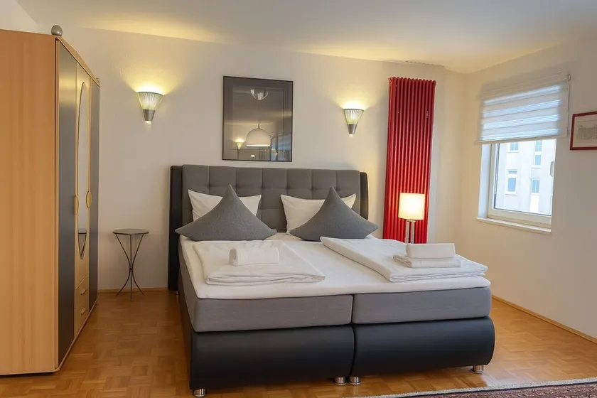 BoardingHouse - Studios & Apartments - Image 1