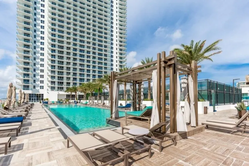 Hyde Beach House - Luxury 2-Bedroom - Gorgeous view - Resort amenities - Rooftop pool - Hot tub - Tennis court - Minutes to the ocean - 25 min to FIFA! - Image 1