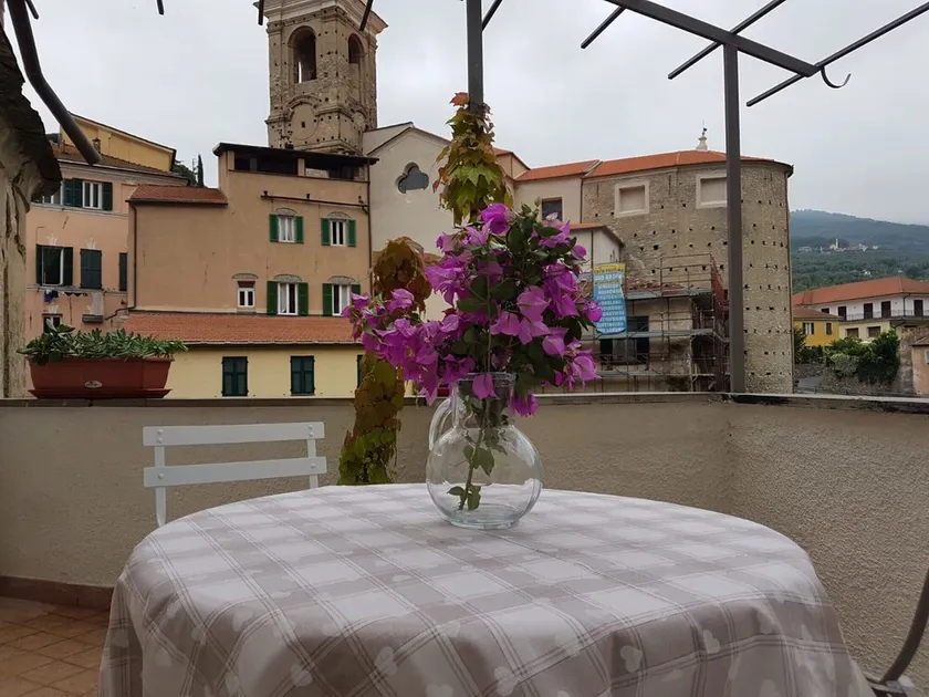 Casa Stefano in the heart of the historical center of Dolcedo - Image 1