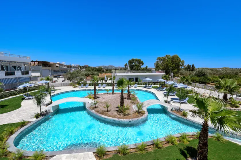Paradise Garden - Image 1