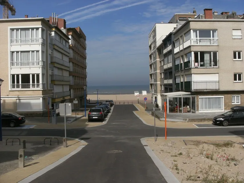 Sea view Comfortable 2-bedroom apartment Renovated WIFI + Free garage - Image 1