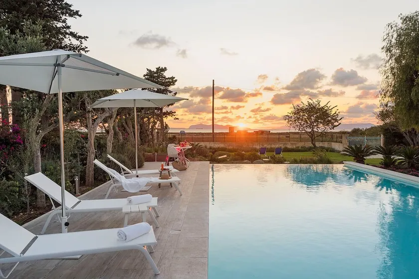 Villa con piscina, 450 metri dal mare, vicino Trapani, Sicilia - 14 pax - Image 1