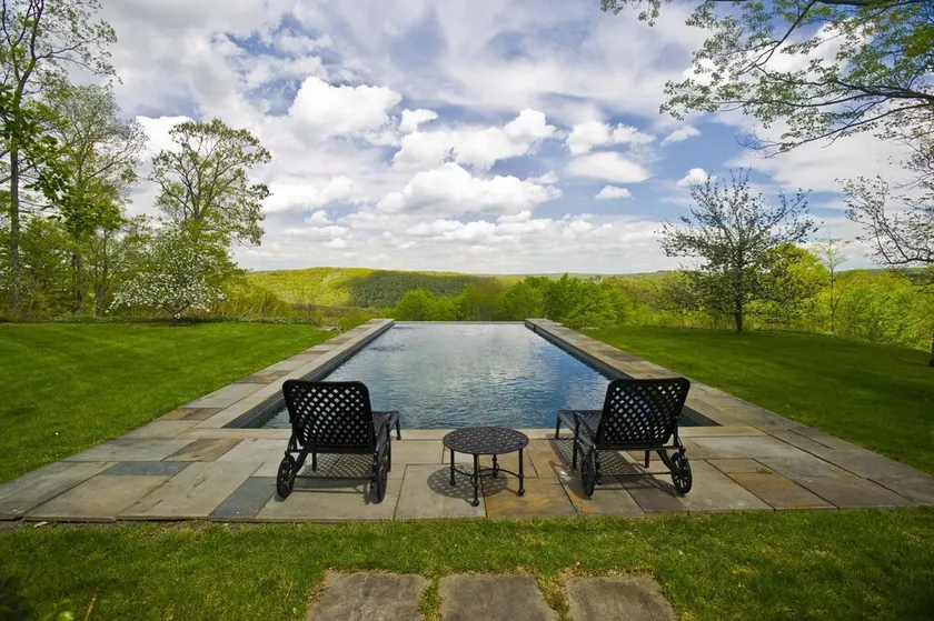 \"Calhoun 3-4BR\" 2 Hrs NYC -Best Town, Land, Views, Restaurants, Pool, PoshPadsCT - Image 1