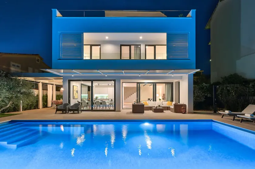 Villa Lodi - nova villa moderna a poucos passos da praia - Image 1