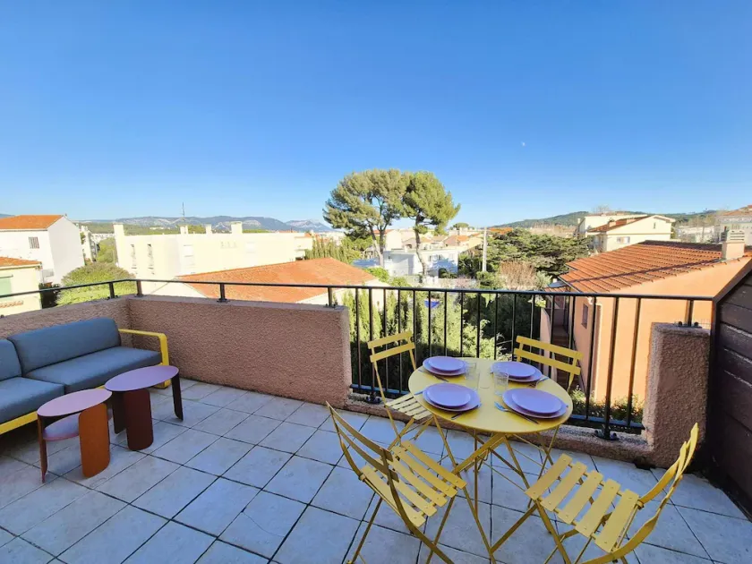Duplex contemporain, climatisation à deux pas de la mer - Image 1