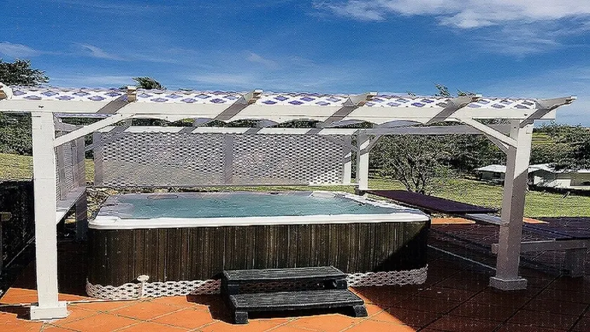 Skysun- Cozy Private Apartment, In A  Secure Setting, Near Golf, Town and Beach - Image 1