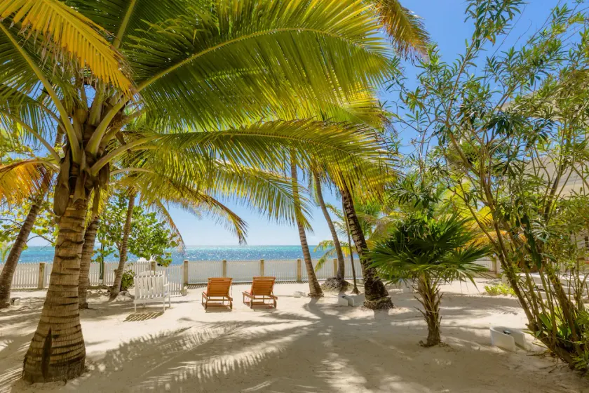 Babylon Beach Resort - Image 1