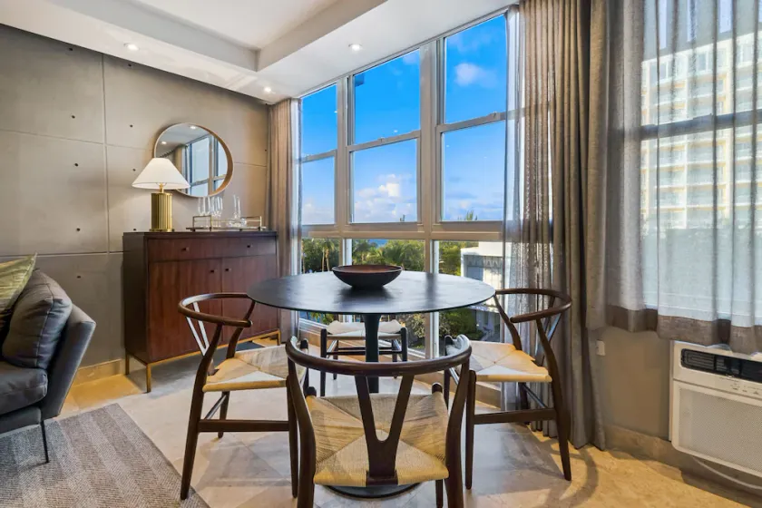 SJU Premium Location w/Ocean Views, Steps to Beach & Lagoon - Image 1