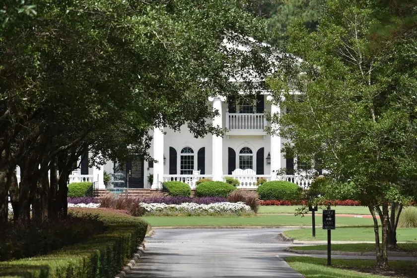 805 villa - Image 1
