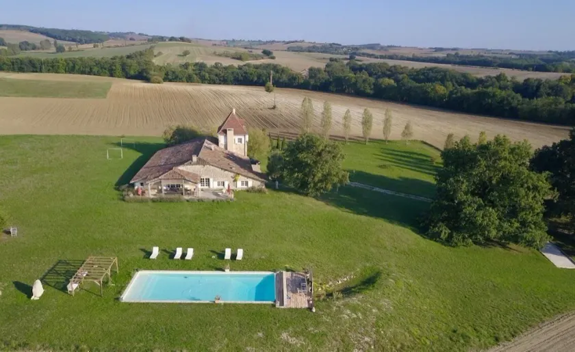 Schöne Villa mit herrlichem Pool, abgeschieden, bester Aussicht und allen Einrichtungen - Image 1