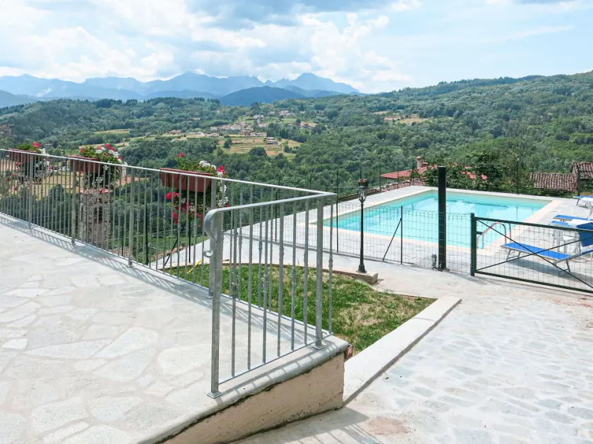 Country House / Farm House em Villa Collemandina com 2 quartos e capacidade para 5 pessoas - Image 1