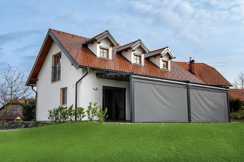 Entire 3-bedroom house in nature with lake view - Image 1