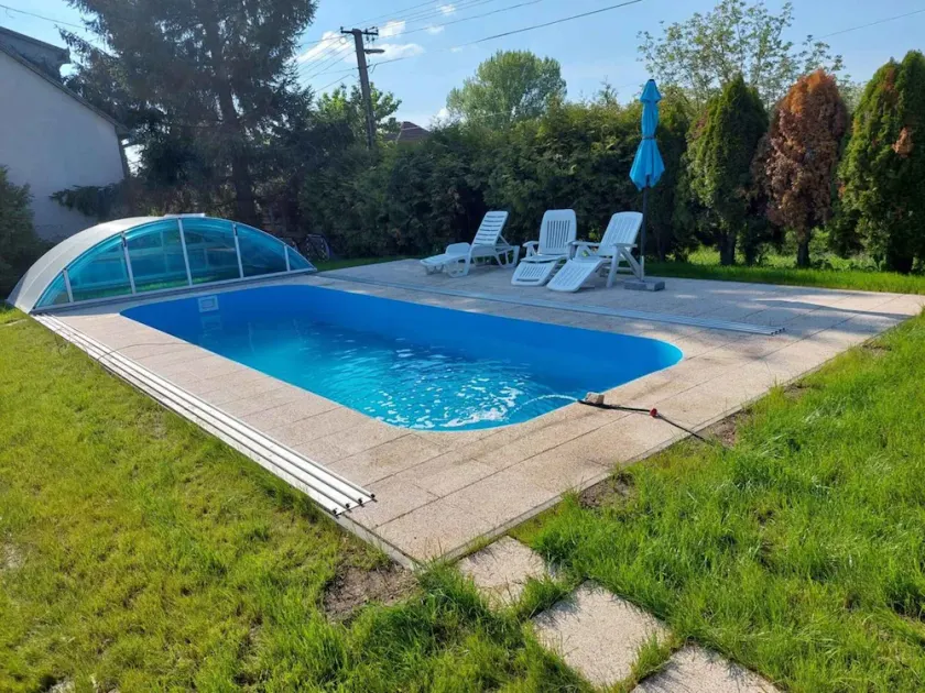 Holiday home for 6 people with large pool - Image 1