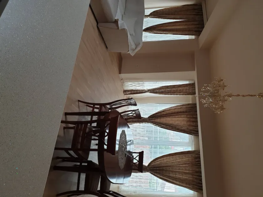 Apartment in the center of the city - Image 1