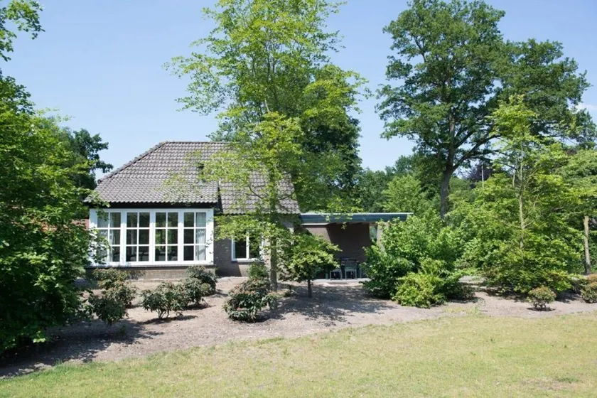 Maison avec terrasse et jacuzzi | Vue sur l'eau - Image 1