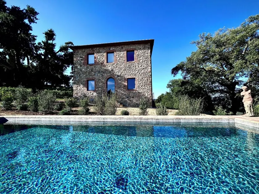 A wonderful new villa just 25 minutes from the Brunello di Montalcino vineyards - Image 1