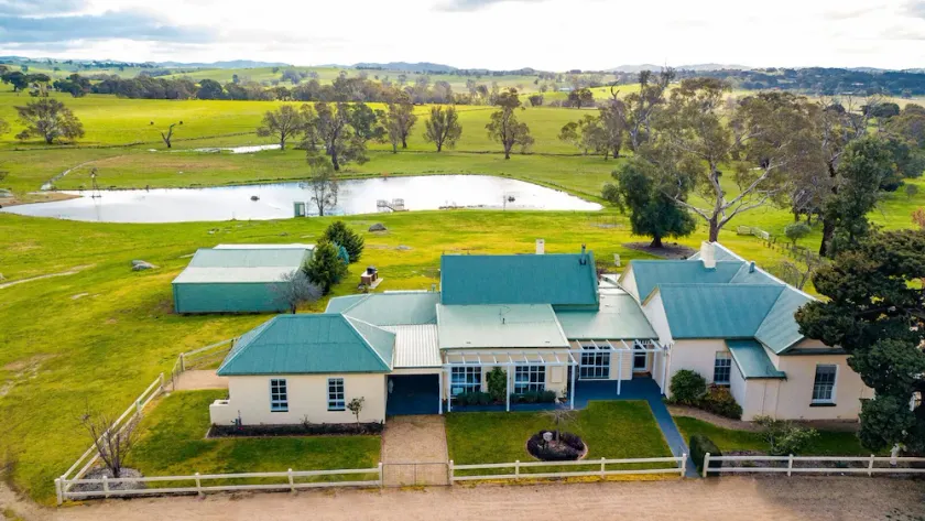 Mollison Park Farm - Image 1