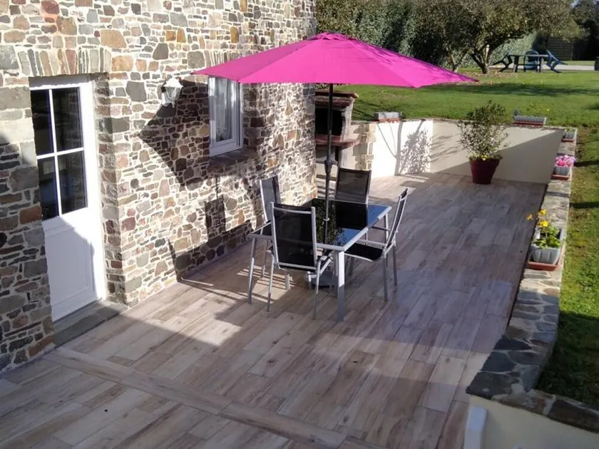Charmante maison en pierre avec jardin clos dans le Cotentin - Image 1