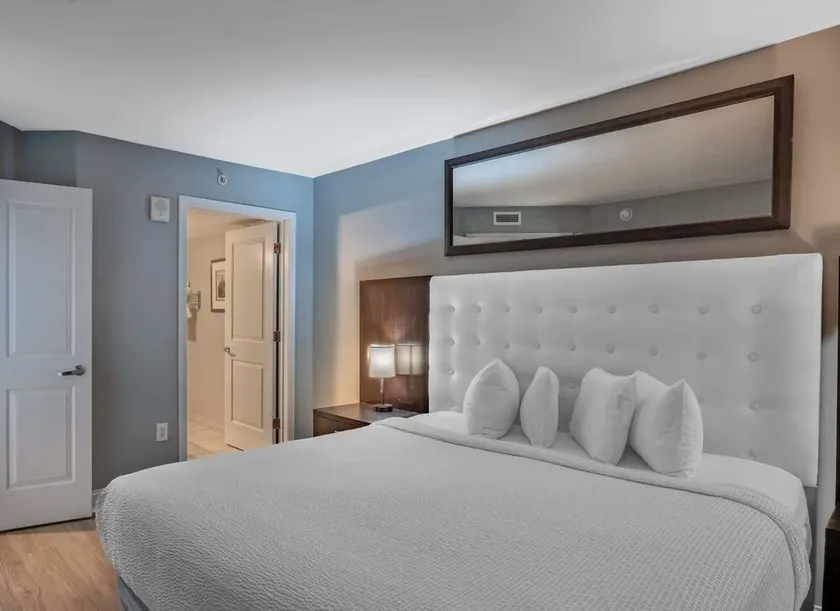 2BR / 2BA Oceanfront King Suite ~ Ocean One Resort 1806 - Image 1