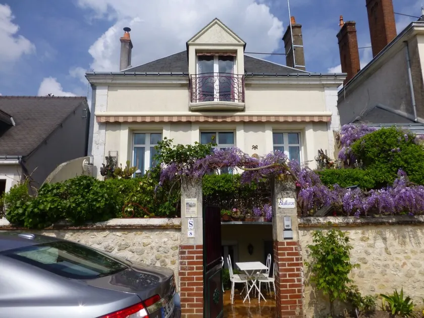 A very charming studio apartment in Touraine - Image 1