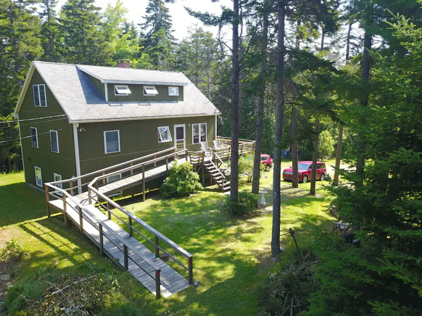 Privat og rummelig sommerhus med adgang til land og internet - Image 1