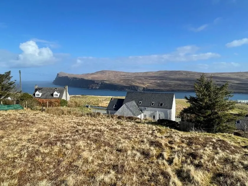 Dejligt sommerhus med udsigt over loch. Tæt på Neist Point lyshus. - Image 1