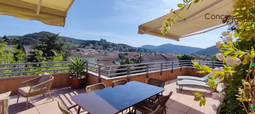 Sabine's Terrace - Image 1
