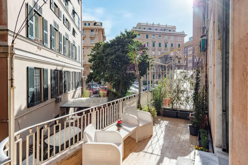 JOIVY Cute flat with terrace - Image 1