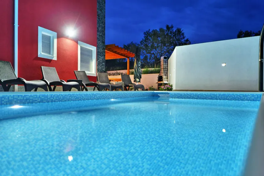 Villas avec piscine, Jacuzzi, Vue sur la mer, à 30m de la mer Adriatique Dalmatie - Image 1