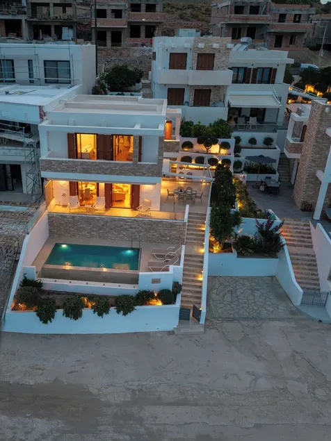 Villa Marelia - Seafront villa with infinity pool - Image 1