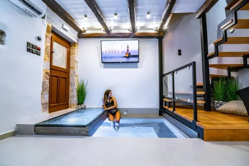 CasaBene-Modern decorated house with indoor pool at Chania Old town - Image 1