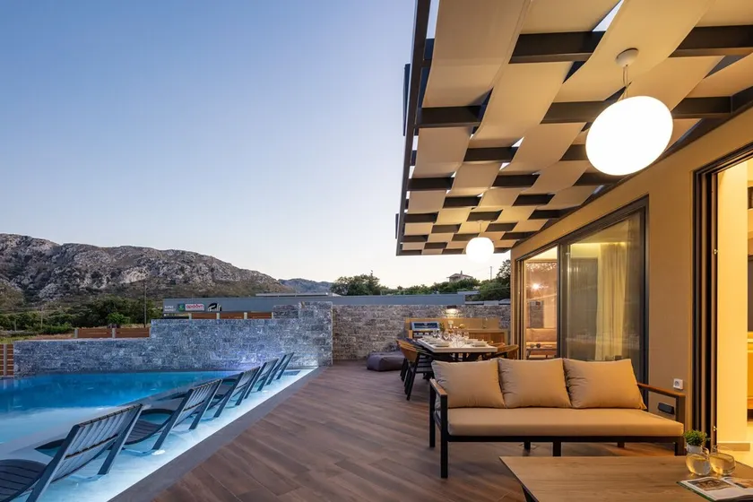 Bella Vista Villa - Image 1