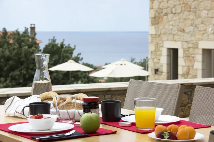 Grand Villa with Private Pool - Image 1