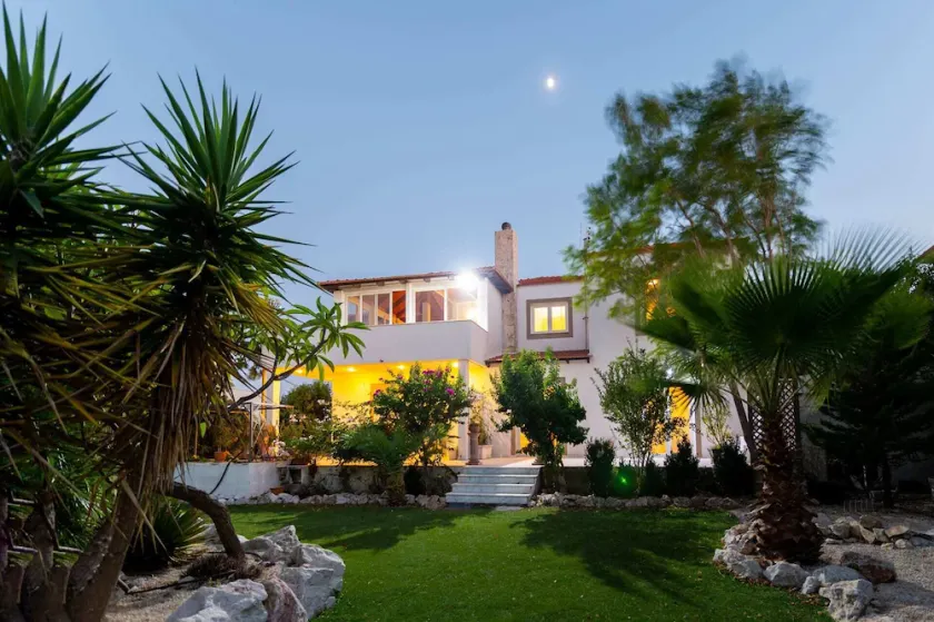 ☀️JACUZZI Villa, huge GARDEN, at Kalithea Springs - Image 1