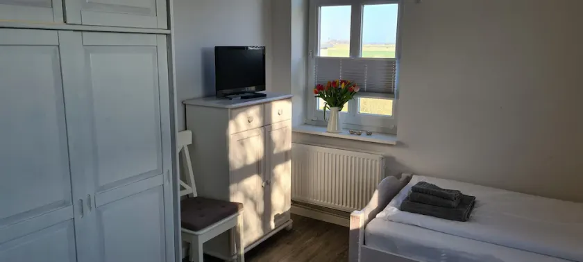 Ferienhaus Hemenswarft direkt an der Nordsee mit Meerblick - Wohnung Langeness - Image 1